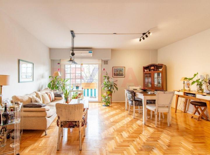 Venta depto 3 amb al frente c balcón. Floresta 2