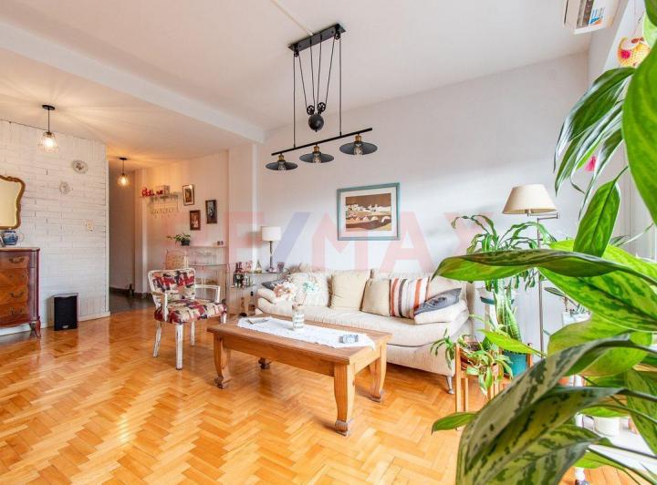 Venta depto 3 amb al frente c balcón. Floresta 1