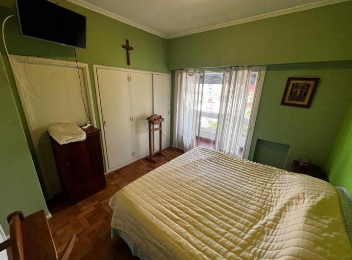 Venta Depto 7 amb, 1 Baño, 2 Toilet, Balcón Flores 2