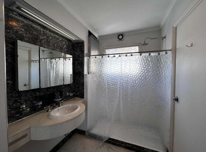 Venta Depto 7 amb, 1 Baño, 2 Toilet, Balcón Flores 5