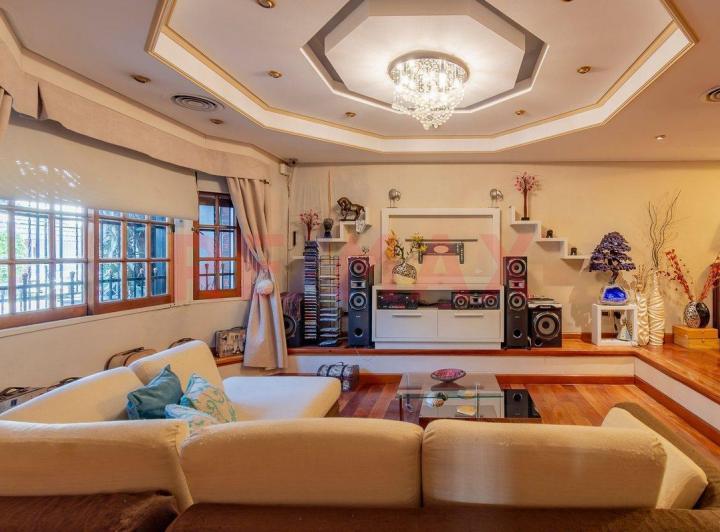 Venta Bº Naon Mataderos Casa 6 Amb Quincho Pileta 4