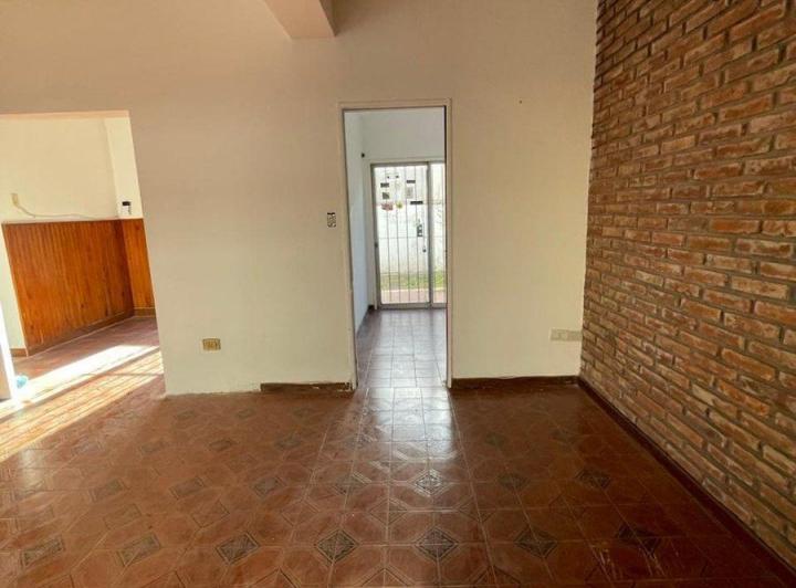 VENTA PH 4 AMBIENTES CON PATIO ENTRADA PROPIA 4