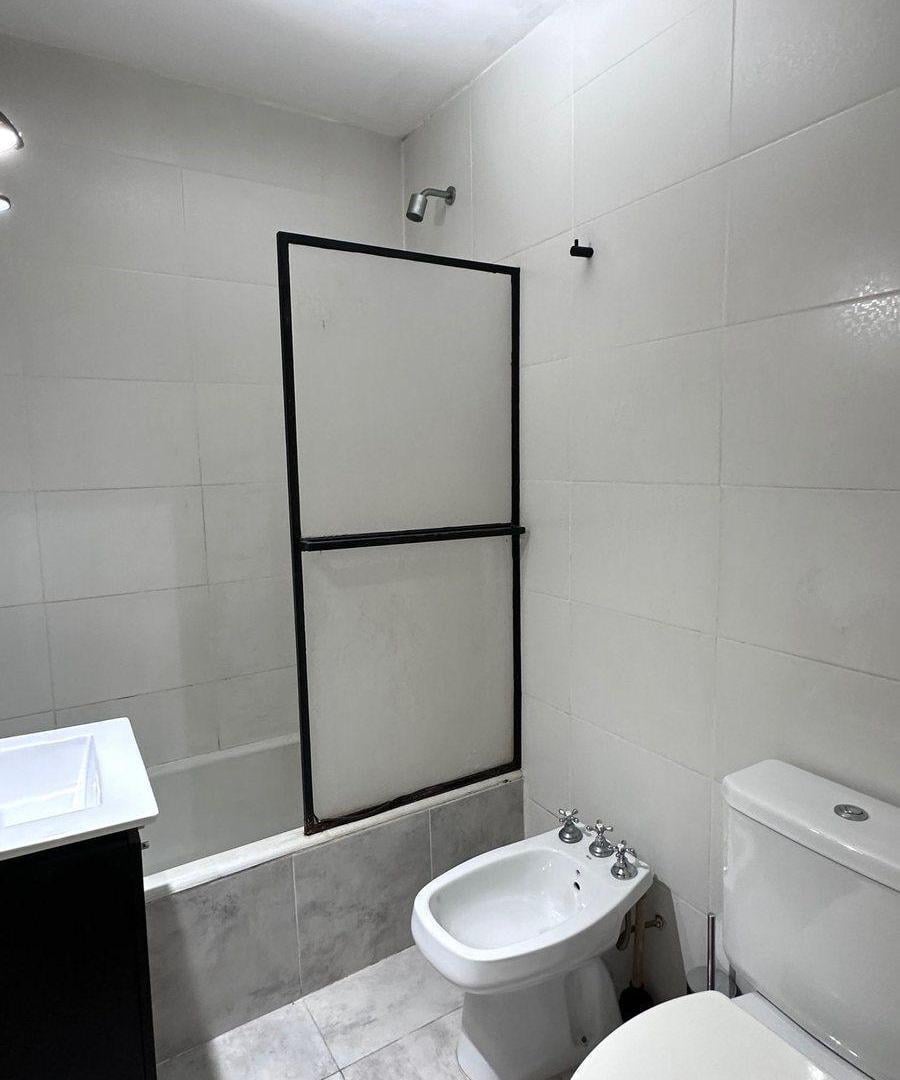 Venta Departamento 2 ambientes cocina refaccionada