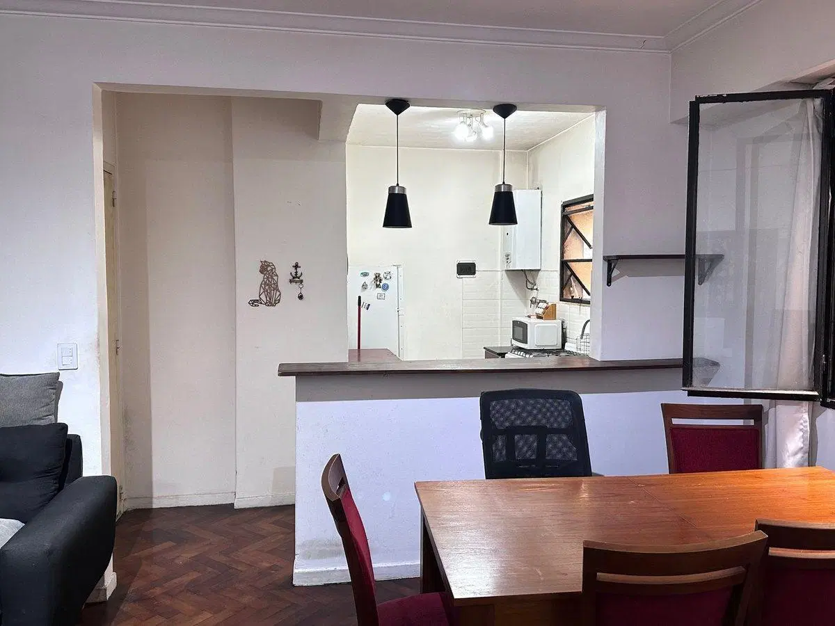 Venta Departamento 2 ambientes cocina refaccionada 3