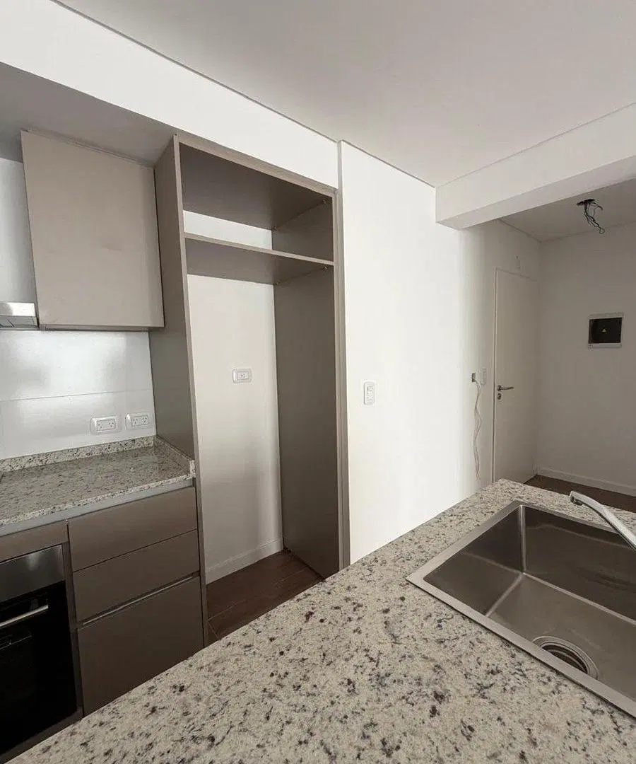 Venta monoambiente con balcon a estrenar Caballito 4