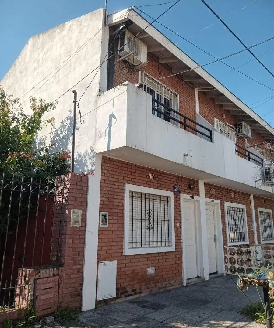 Venta Duplex 3 ambientes Ramos Mejia 2