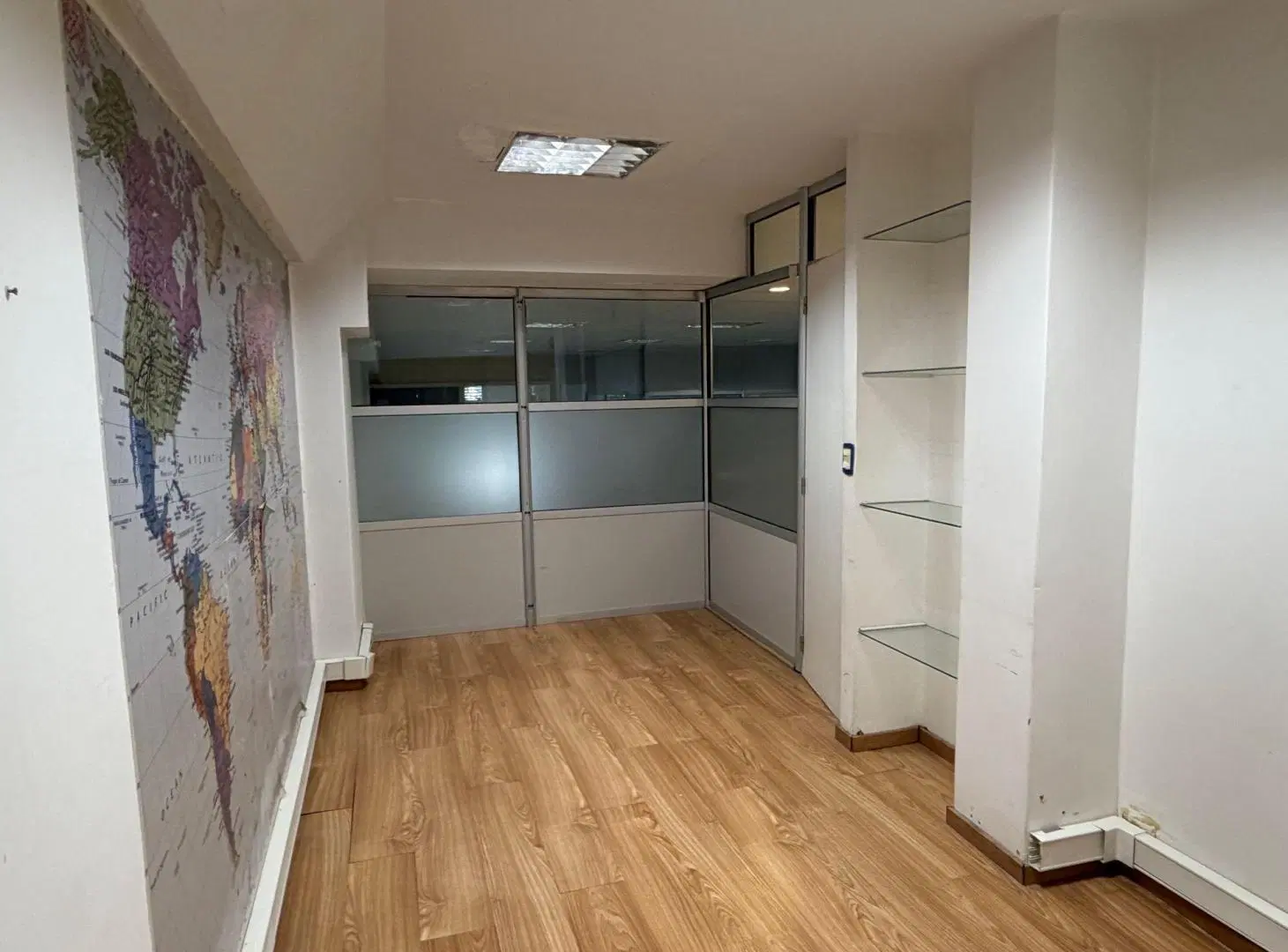 Venta Local c/ Subsuelo y Oficinas | Apto T. Rubro 5
