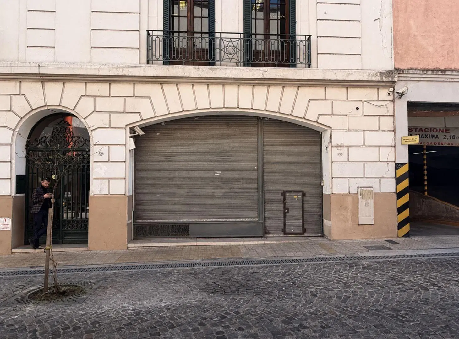 Venta Local c/ Subsuelo y Oficinas | Apto T. Rubro 2
