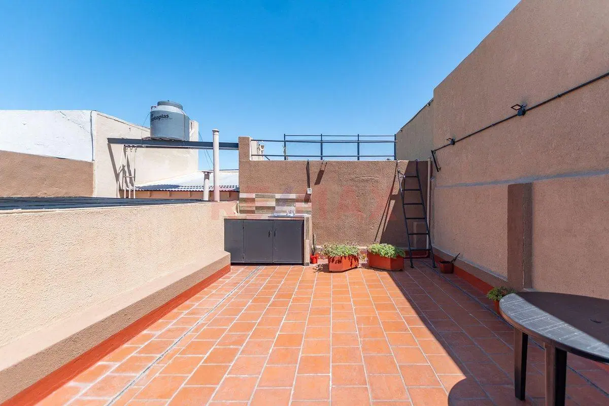 VTA.CASA LOTE PROPIO 5 AMB.C/TERRAZA-PATERNAL 5