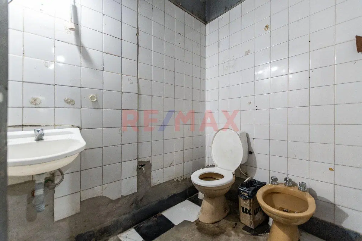 Venta Local APTO CREDITO-LINIERS 4