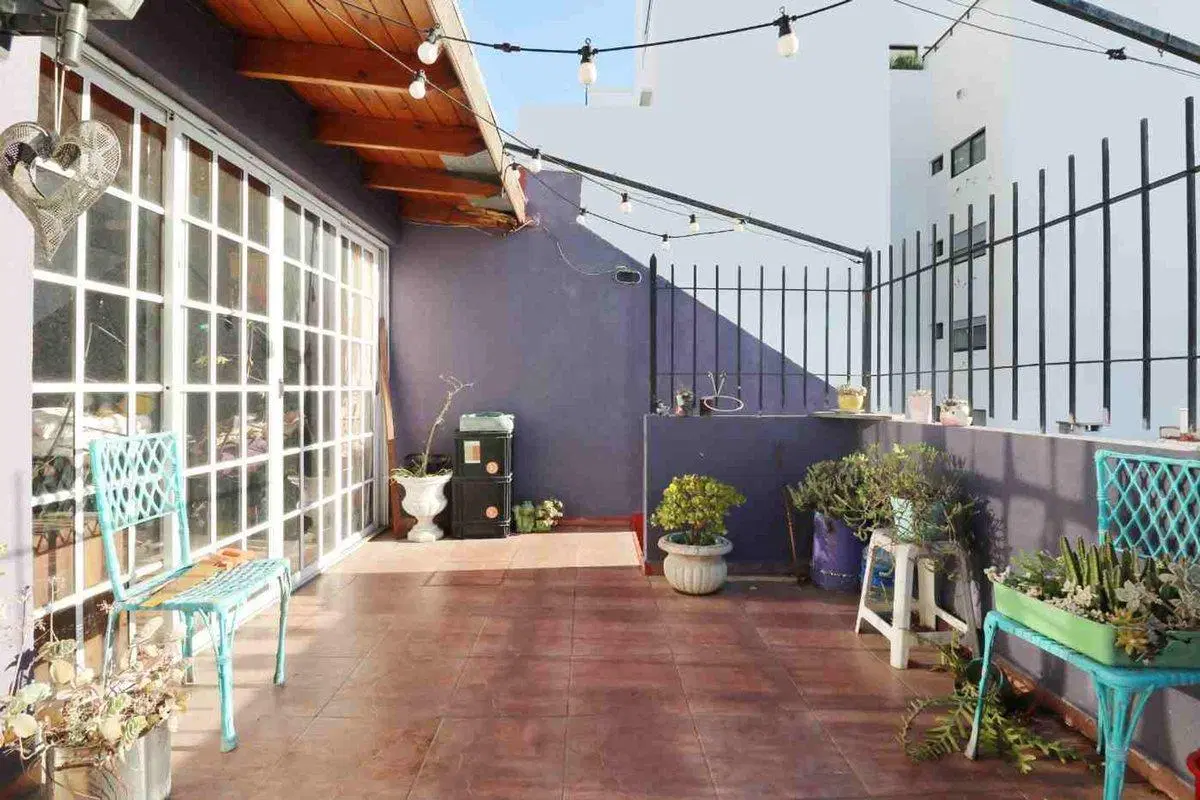 VENTA PH. 4 ambientes con terraza PROPIA/ ALMAGRO 5