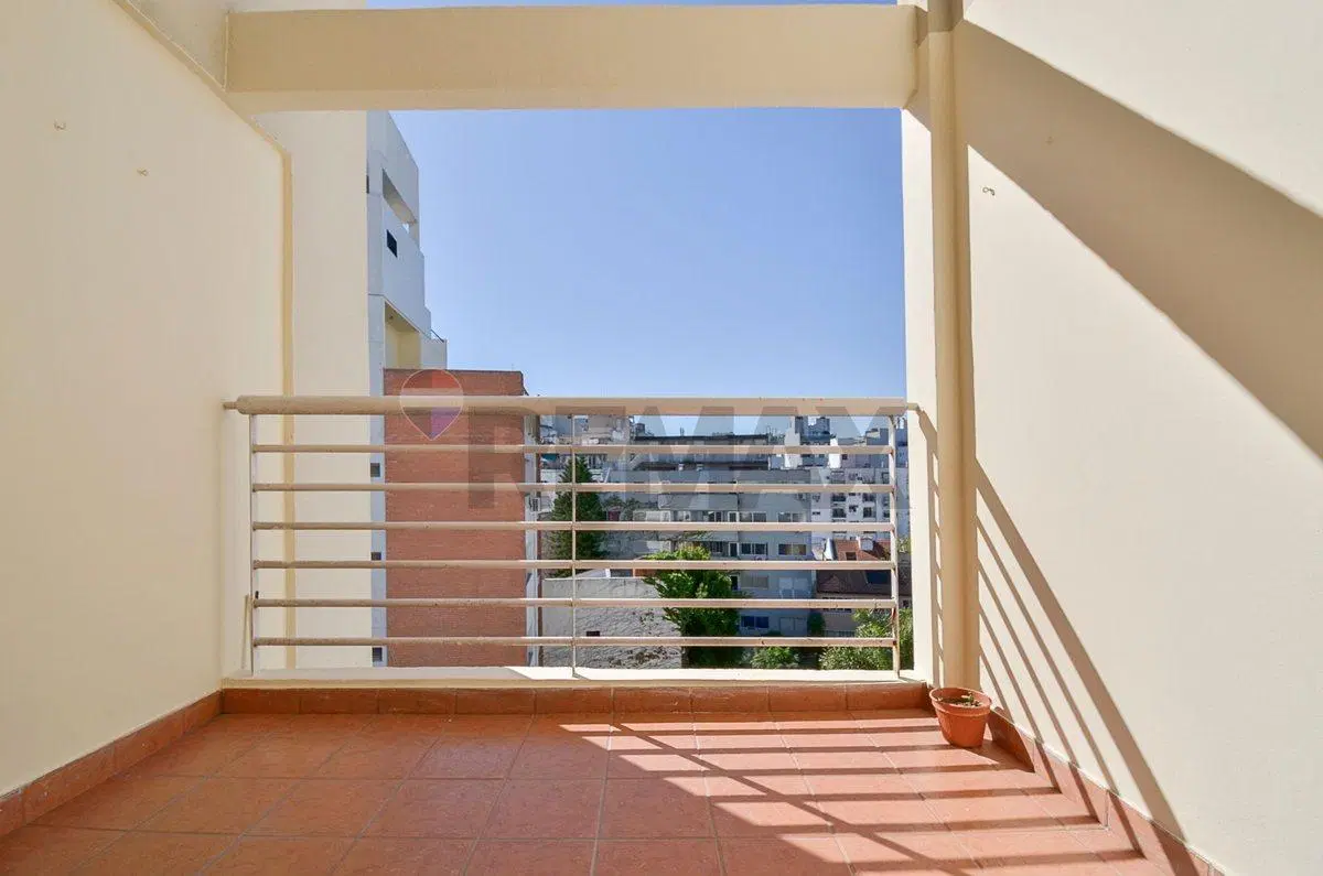Hermoso monoambiente en alquiler en CABALLITO 4