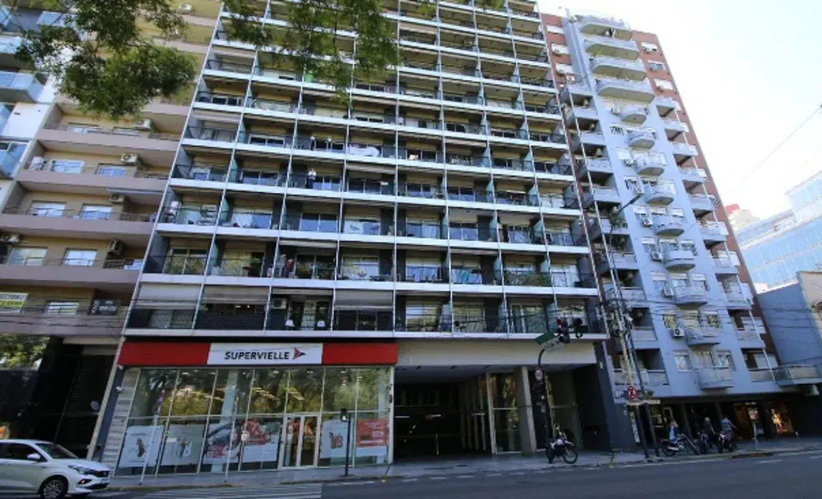 Venta cochera fija cubierta - seguridad 24 hrs. 5