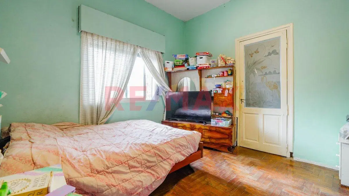 Casa 4 ambientes con PILETA y PARRILLA. APTO CRED. 5