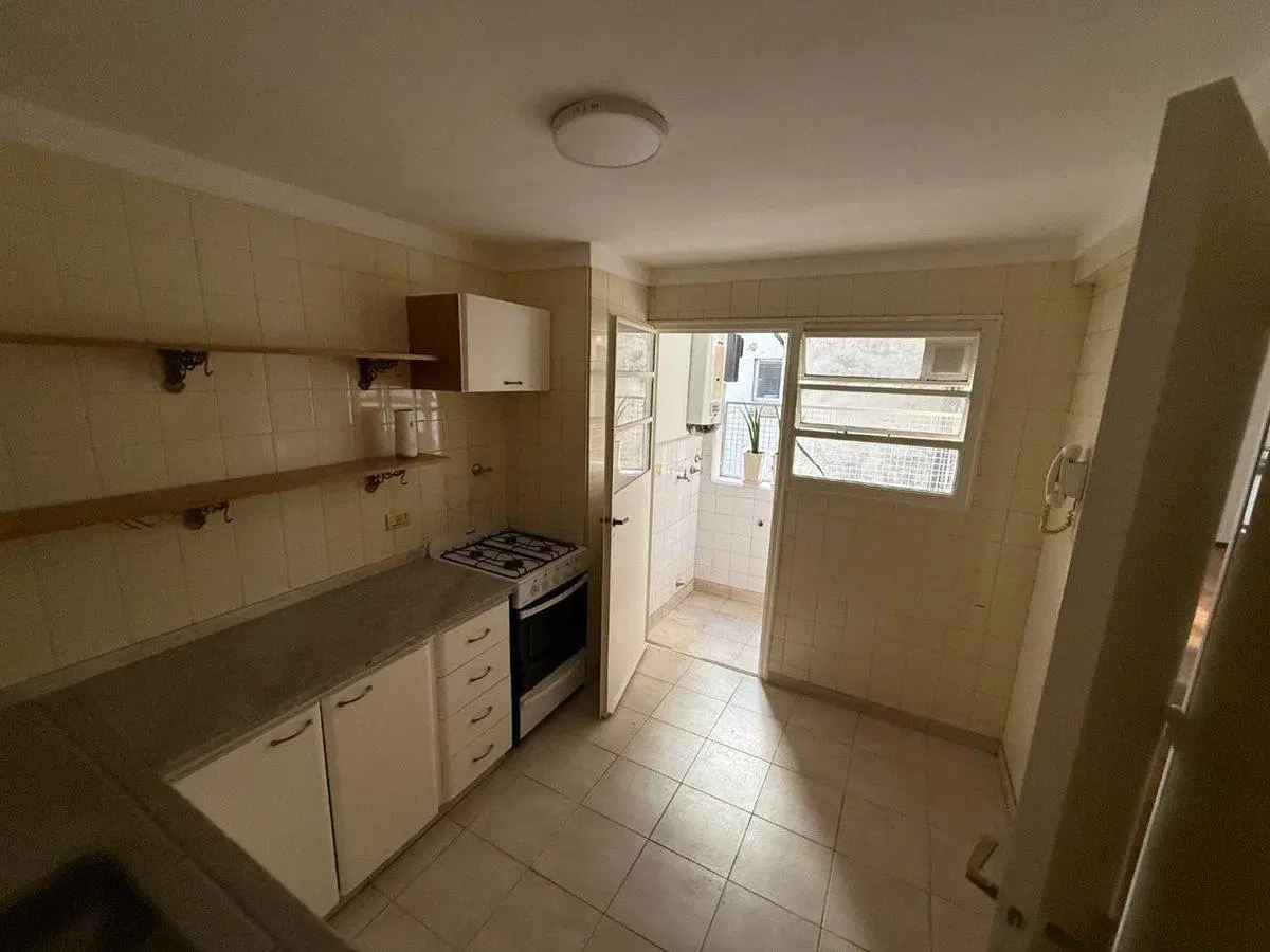 Departamento 3 amb. en venta en Flores c/Baulera 3