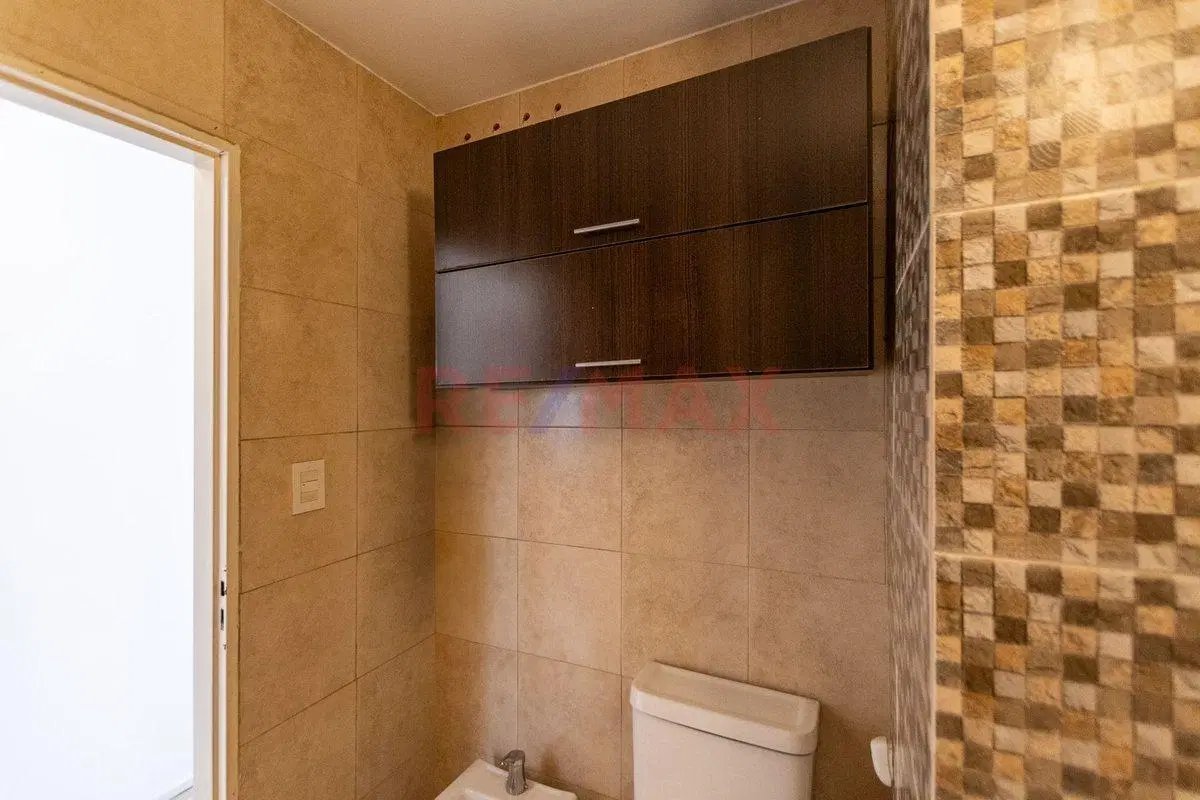 VENTA DPTO DE 2 AMBIENTES EN LANUS!! 5