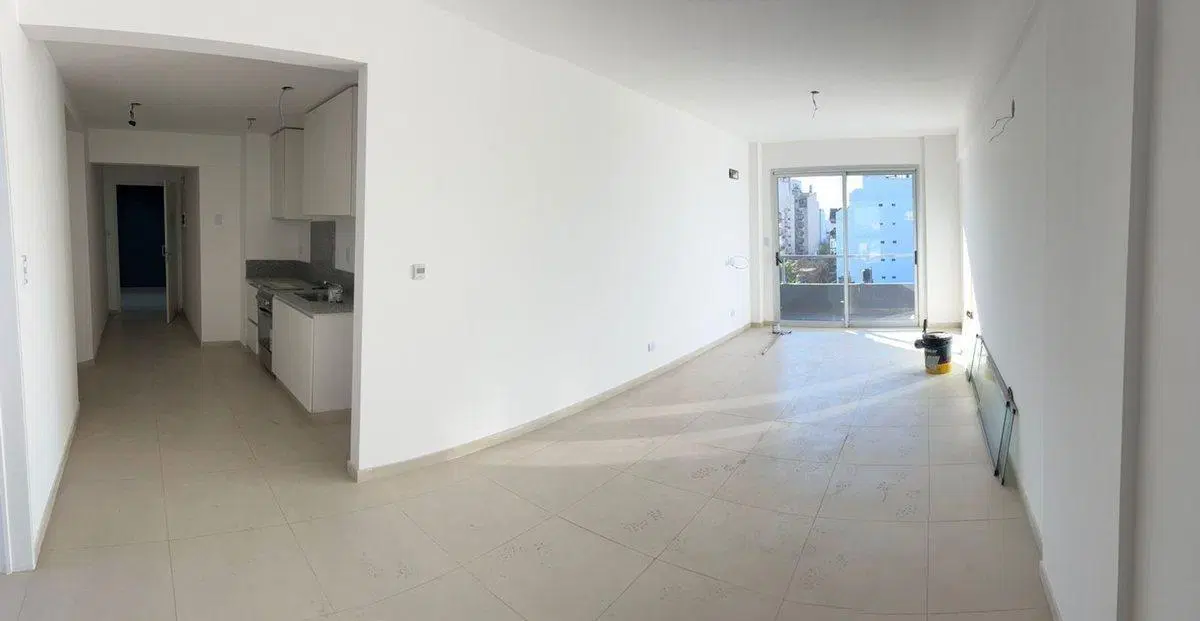 VENTA 2 AMB. A ESTRENAR EN FLORESTA 4