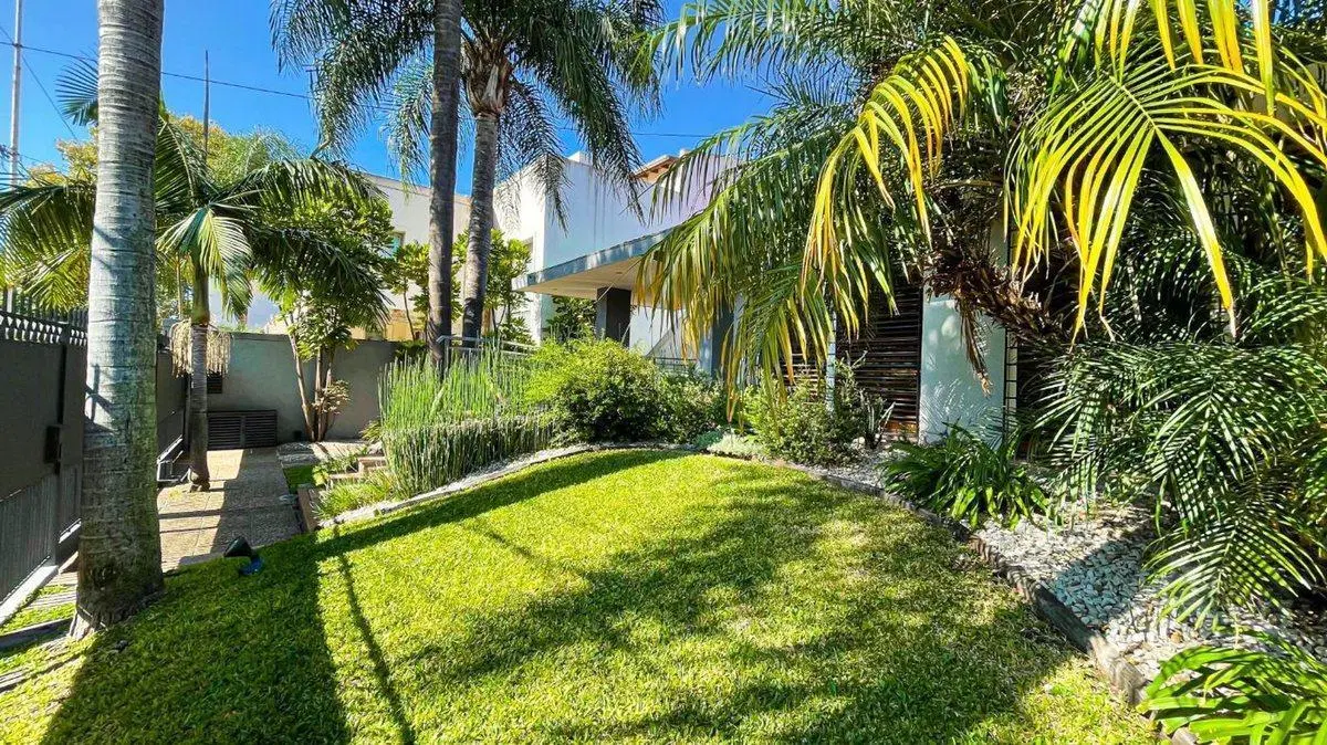 VENTA CASA 6 AMBIENTES VILLA SARMIENTO PILETA 2