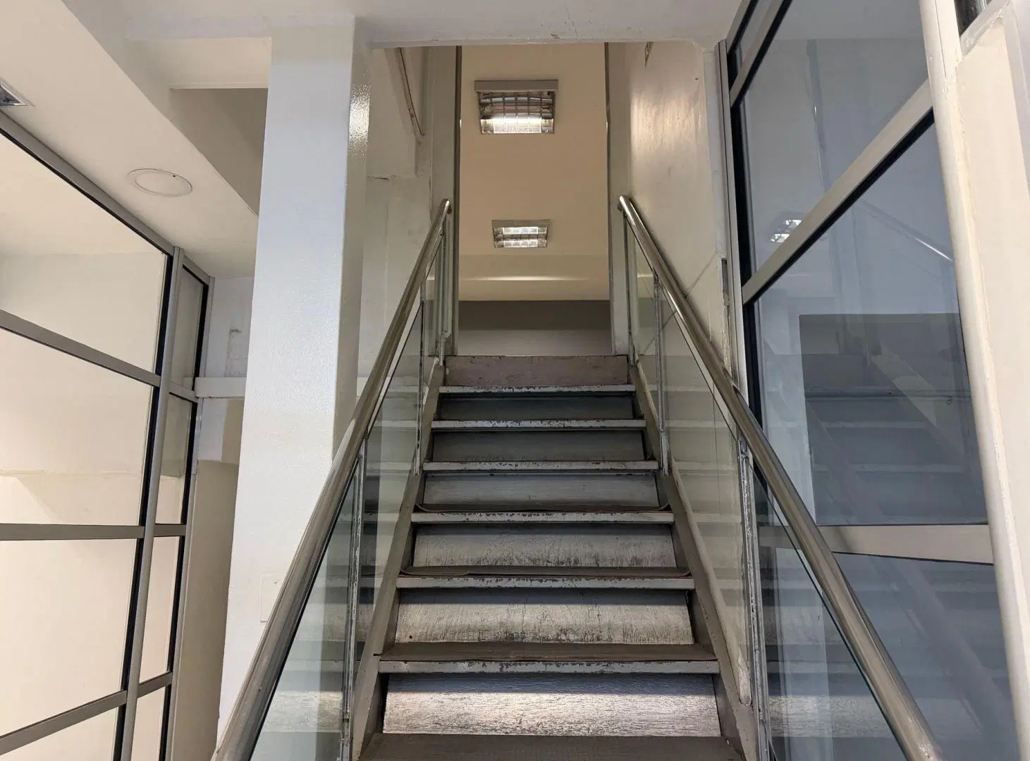 Alquiler Local c/ Subsuelo /Oficinas Apto T. Rubro 8