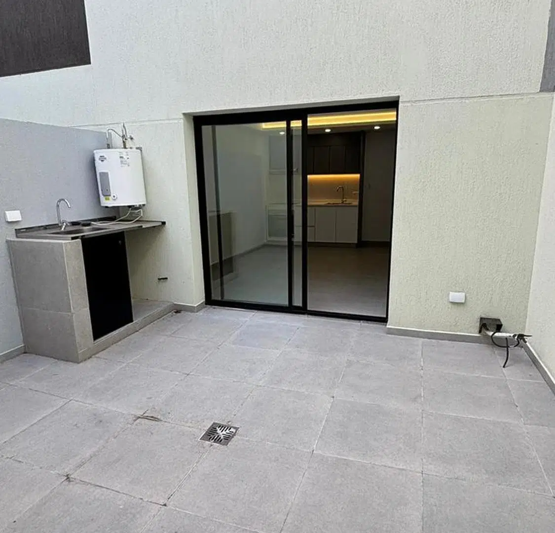VENTA MONOAMBIENTE CON PATIO MATADEROS 5