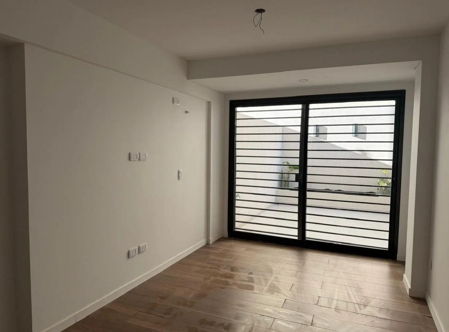 ALQUILER MONOAMBIENTE  PATIO Y CONEXION LAVARROPAS 2
