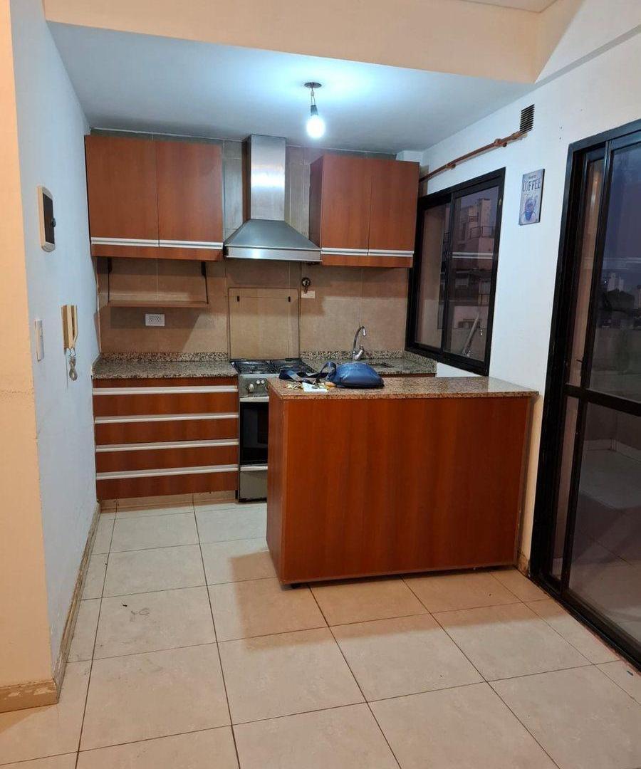 Foto de VENTA 2 AMBIENTES CON BALCON TERRAZA EN FLORESTA, imagen 4