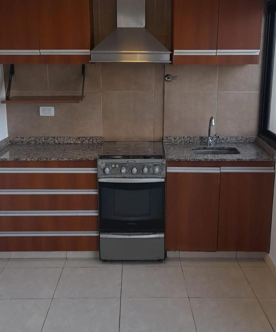 Foto de VENTA 2 AMBIENTES CON BALCON TERRAZA EN FLORESTA, imagen 5