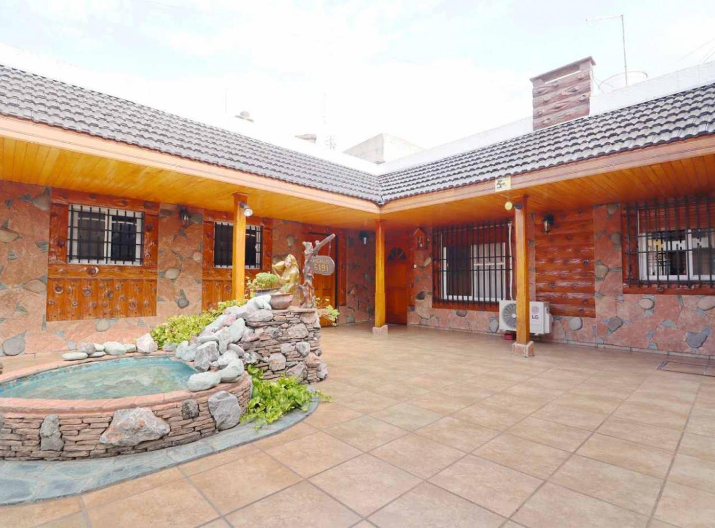 Foto de VENTA CASA 4 AMB PATIO PISCINA EN LAFERRERE, imagen 3