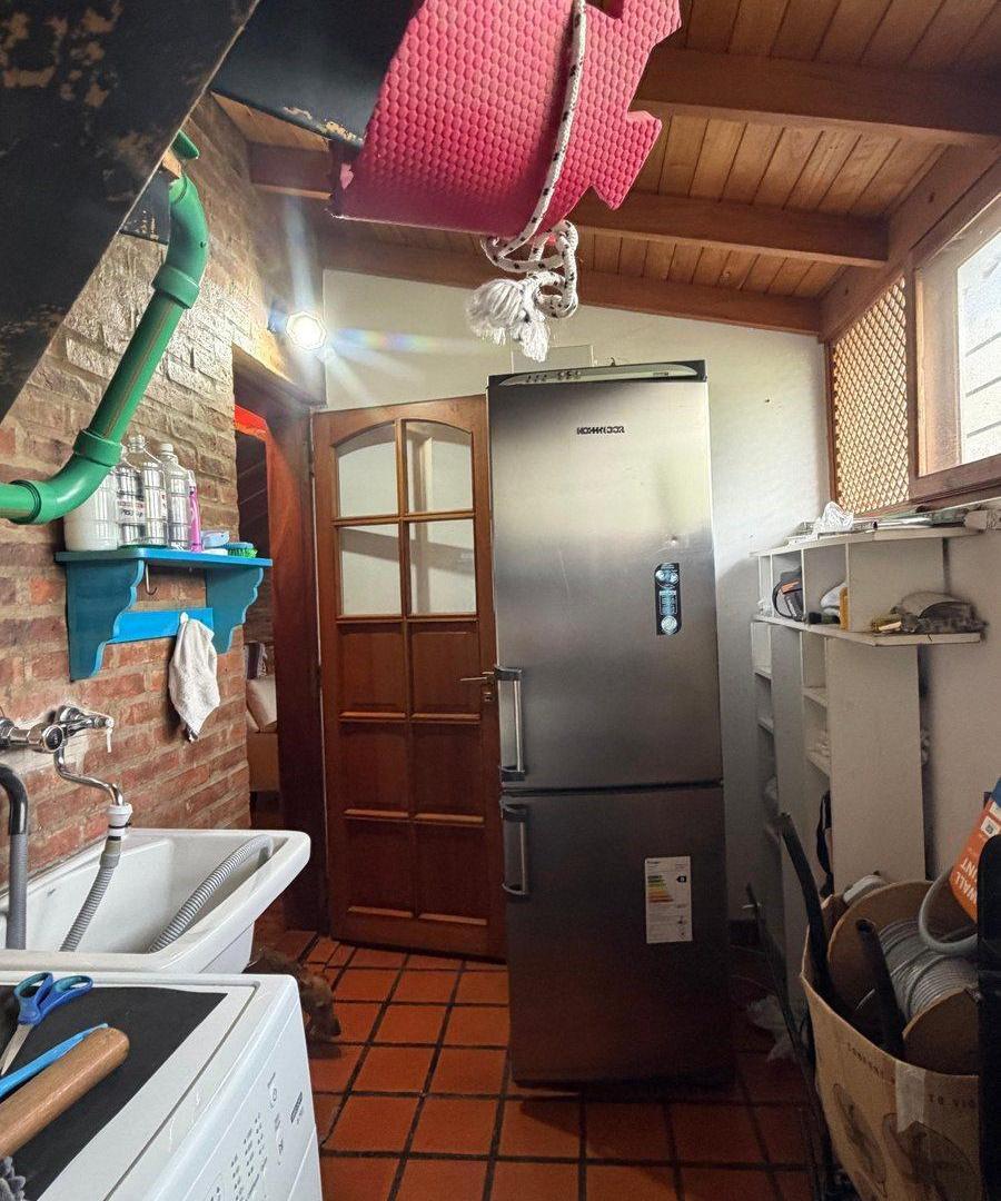 Foto de Venta Casa 4 amb Pileta y Cochera. 356m2 CASTELAR, imagen 5
