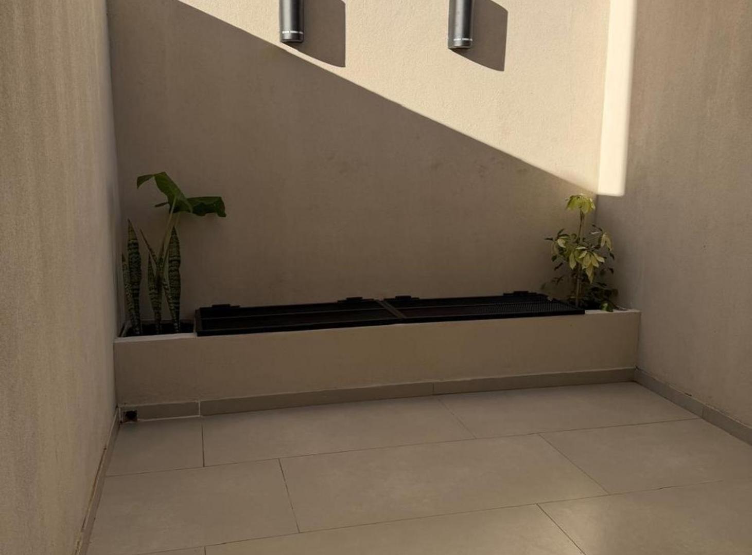 Foto de ALQUILER MONOAMBIENTE PATIO Y CONEXION LAVARROPAS, imagen 1