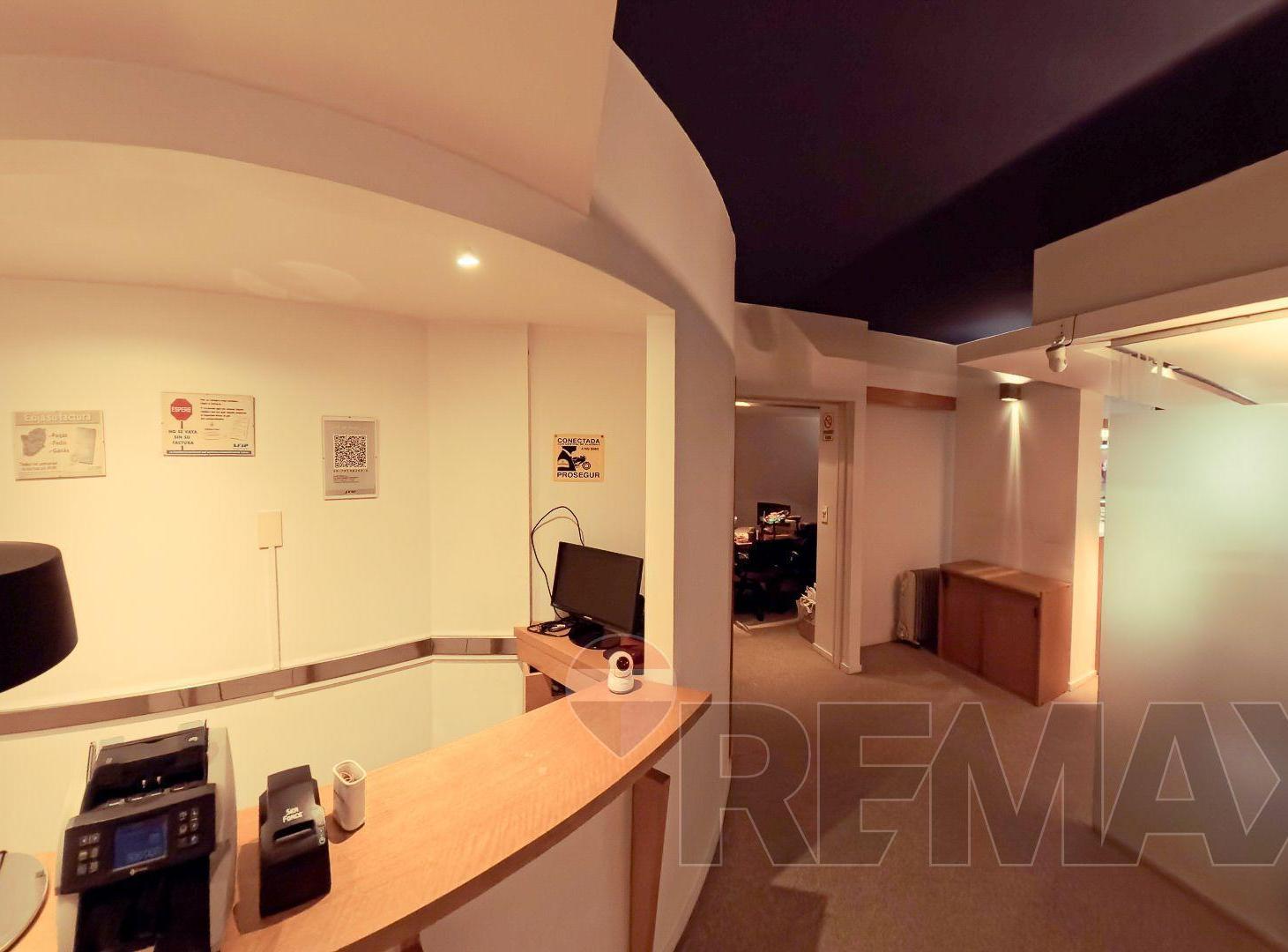 Foto de Venta Oficina Premium con Cochera y Baulera, imagen 1