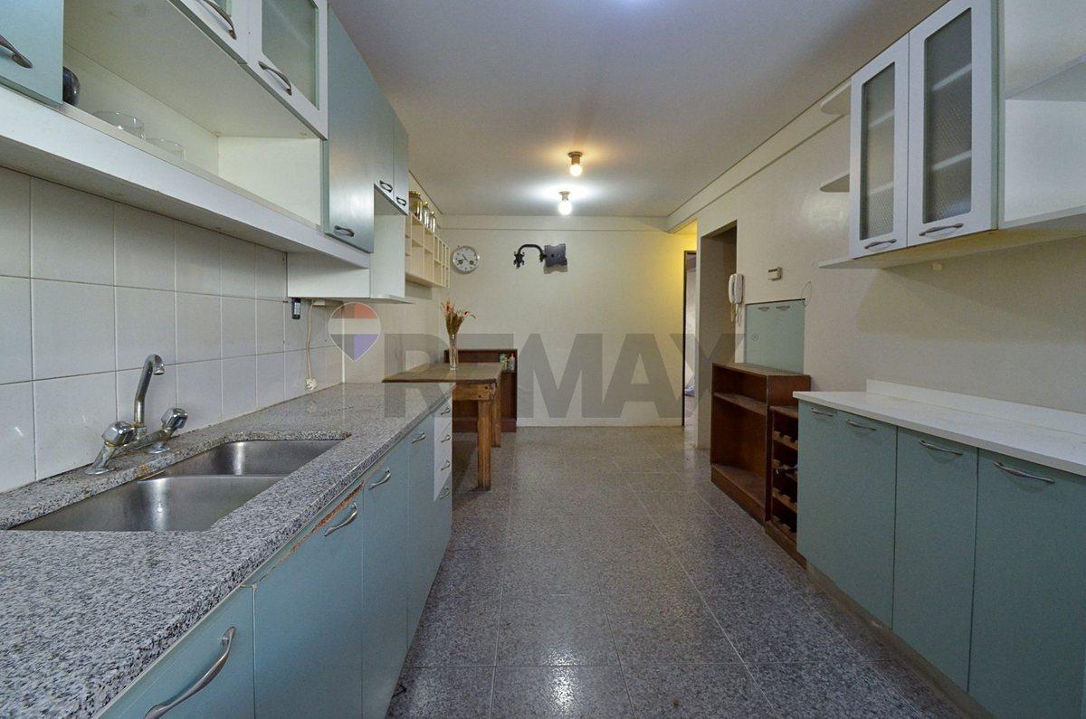 Foto de Espectacular casa a la venta en La Paternal, imagen 3