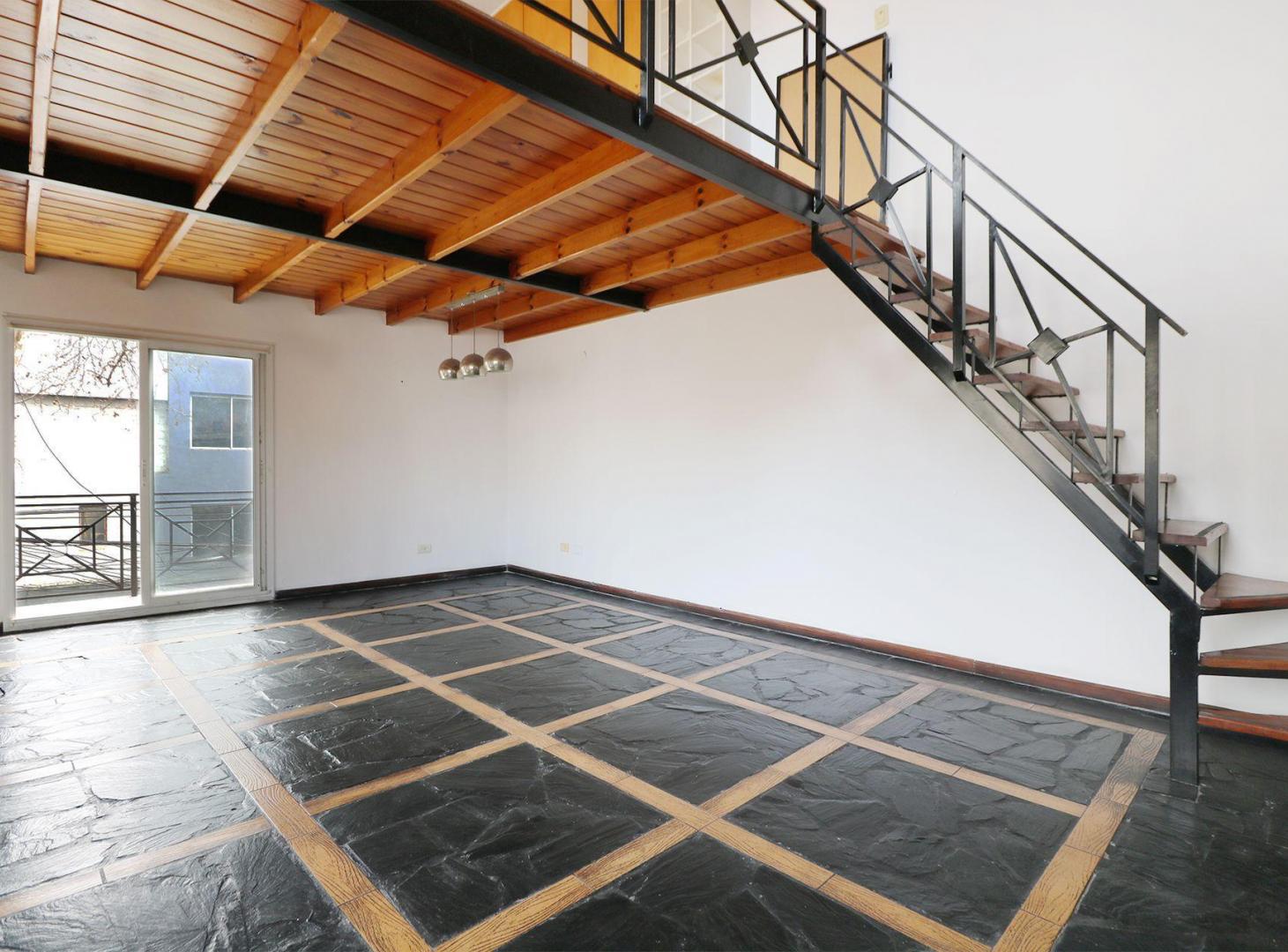 Foto de Excelente PH 2amb. tipo Loft con Terraza propia, imagen 2