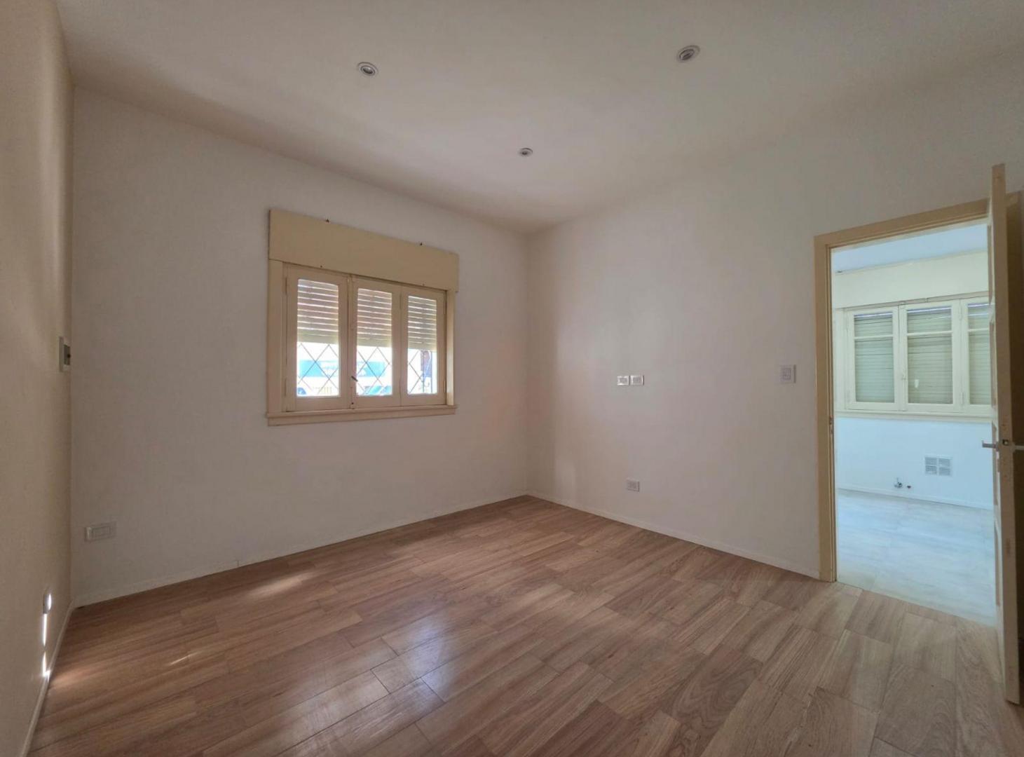 Foto de VENTA CASA 5 AMB RECICLADA A NUEVO SAN ANDRES, imagen 3