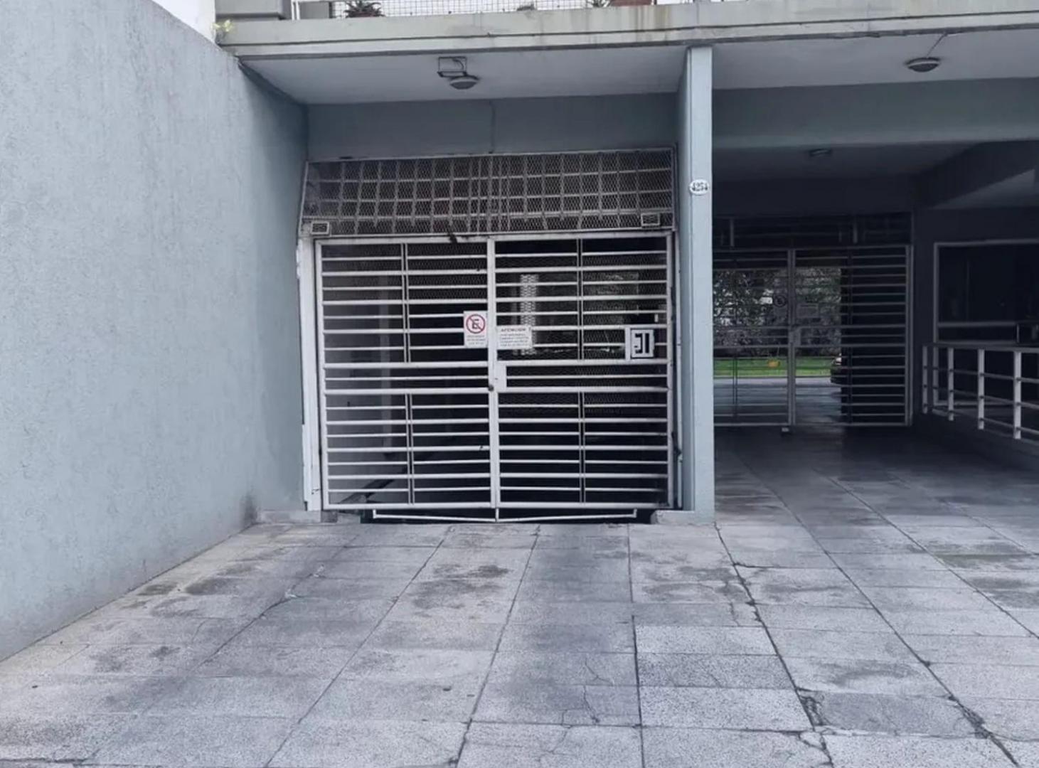 Foto de VENTA COCHERA CUBIERTA Y FIJA ALMAGRO, imagen 2