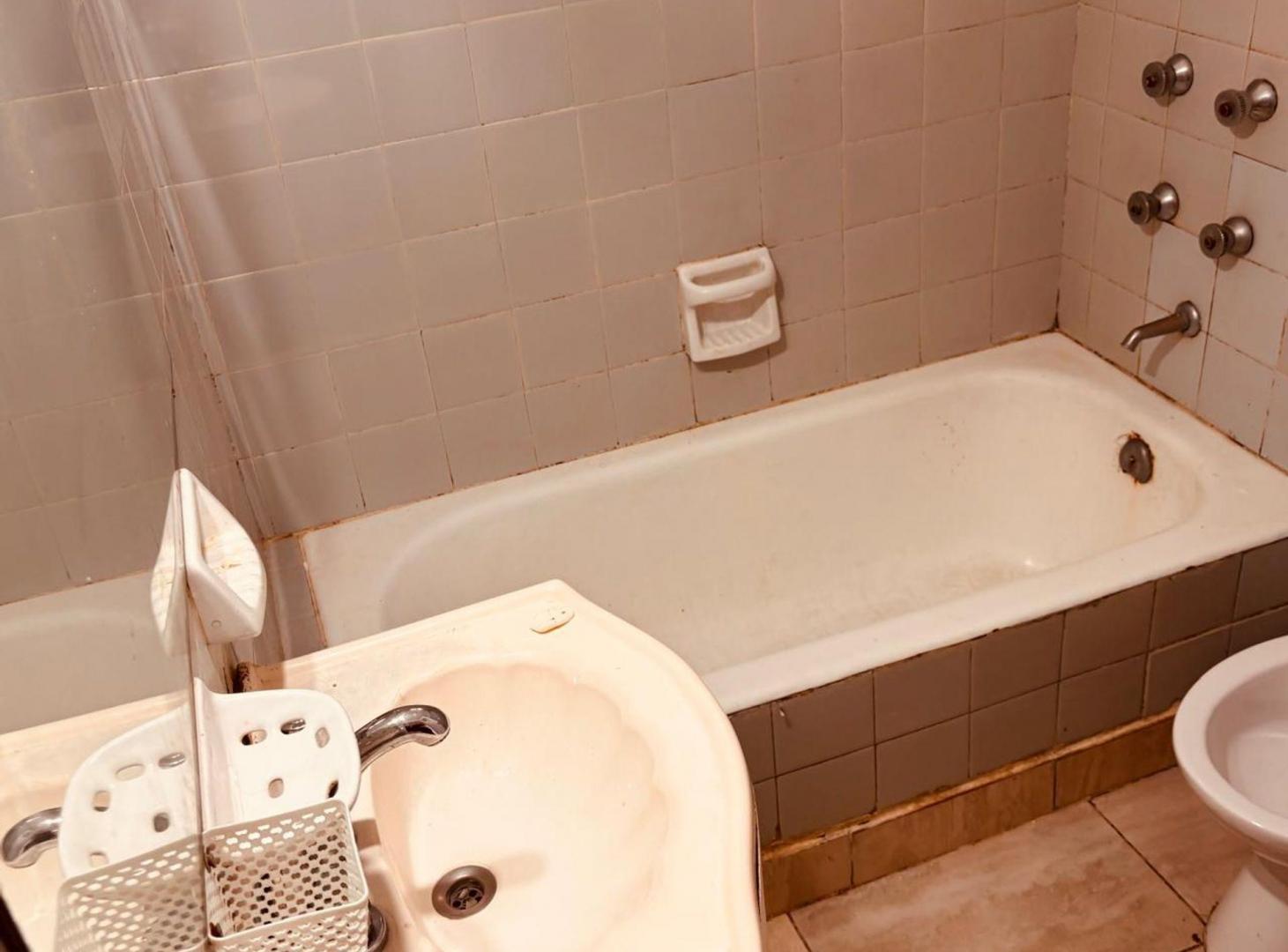 Foto de VENTA 3 AMB PISO 5° VISTA ABIERTA V.CRESPO, imagen 2