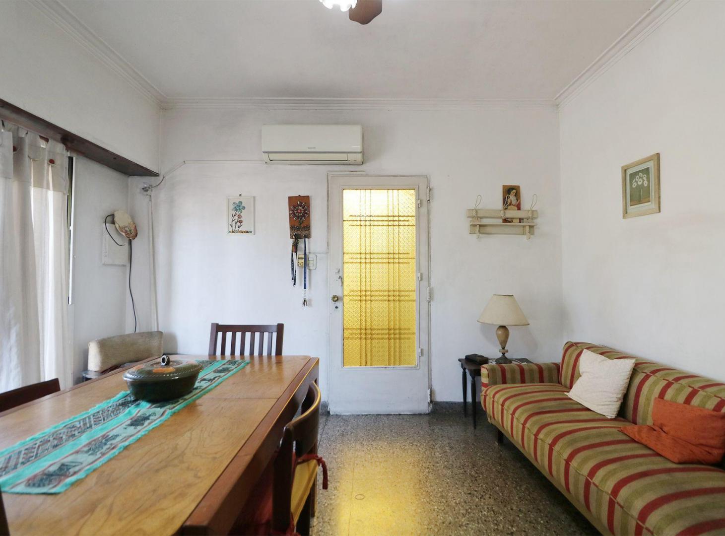 Foto de Venta ph 3 amb ENTADA INDEP, COCHERA Y PATIO, imagen 2