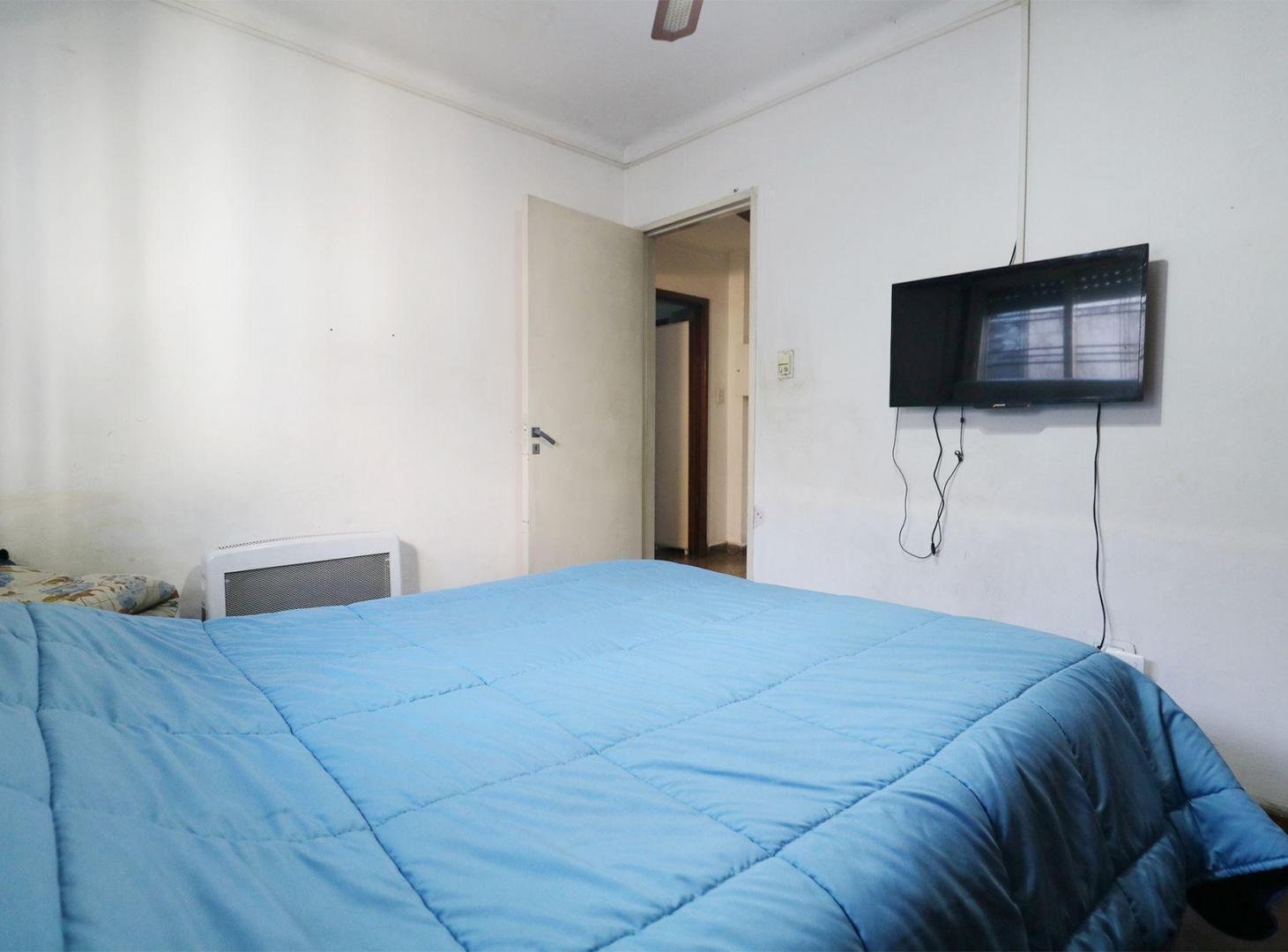 Foto de Venta ph 3 amb ENTADA INDEP, COCHERA Y PATIO, imagen 3