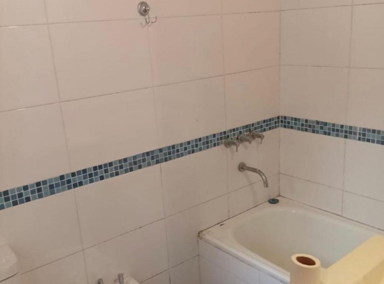 Foto de Venta PH 2 Ambientes Lanus con parrila y terraza, imagen 4