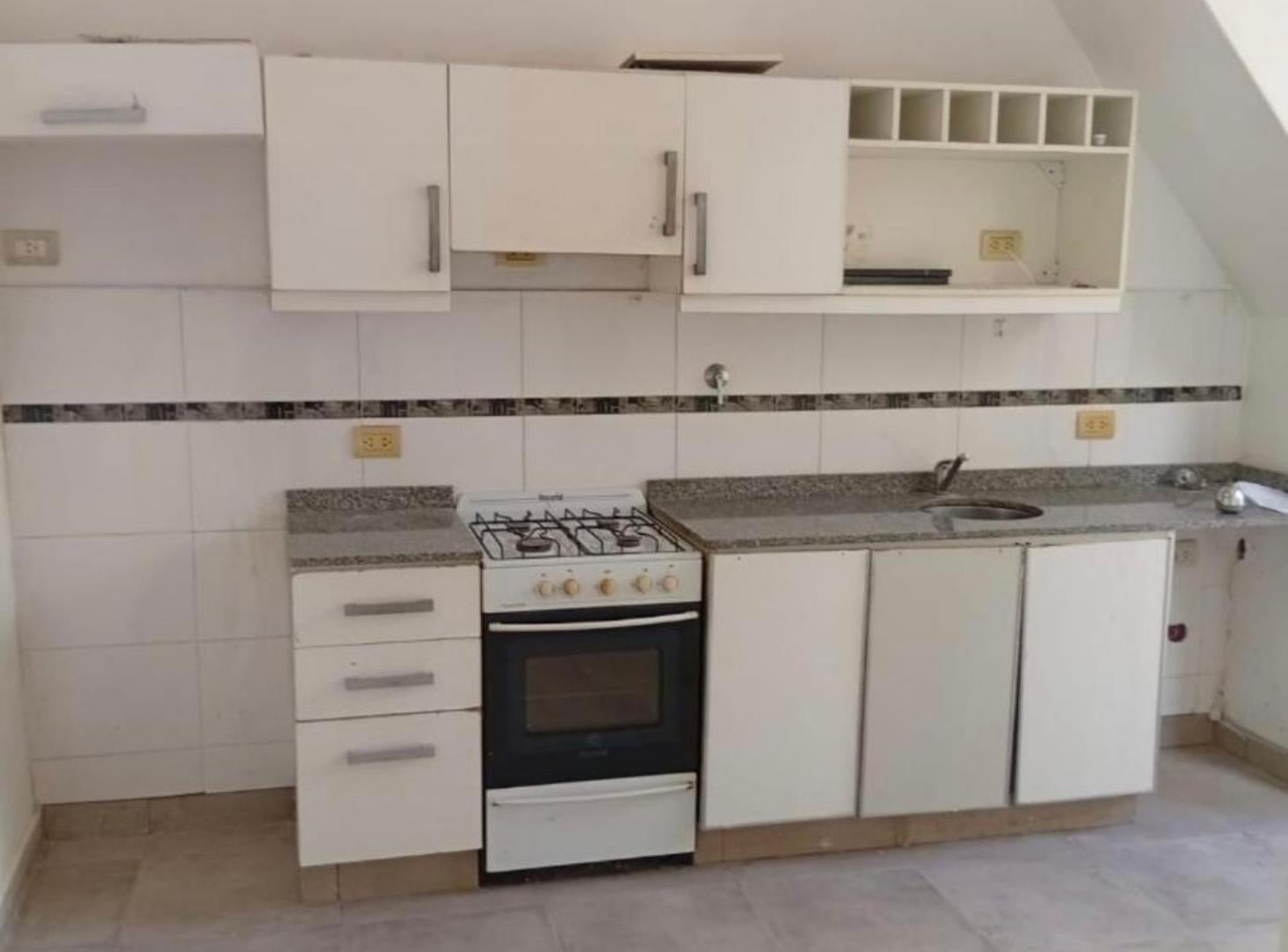 Foto de Venta PH 2 Ambientes Lanus con parrila y terraza, imagen 2