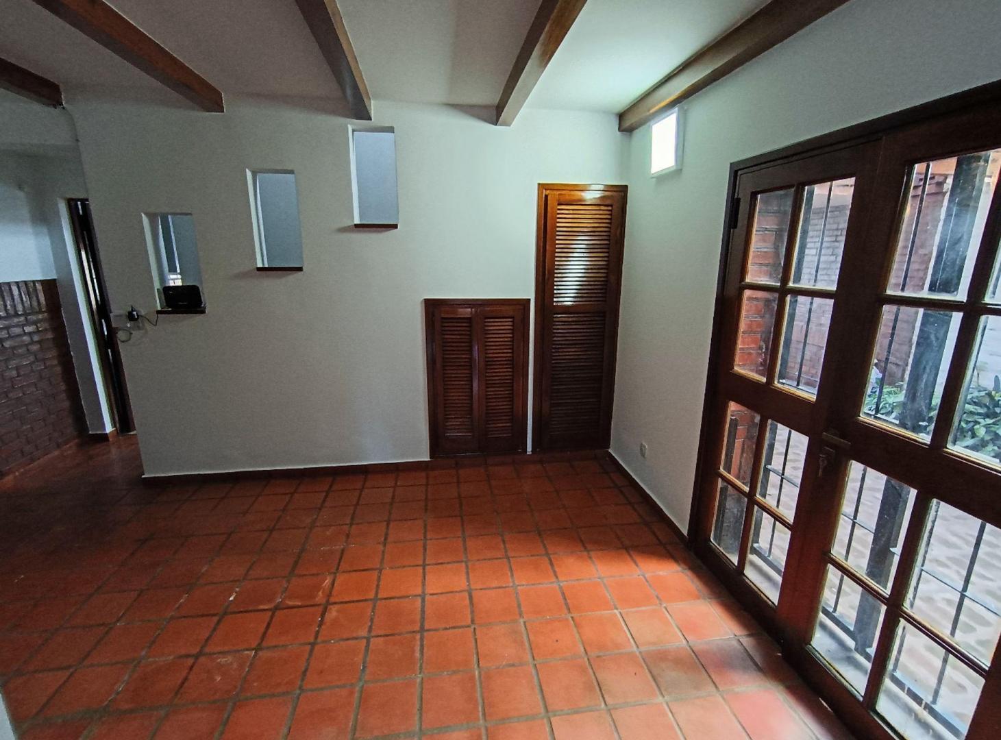 Foto de Casa 6 amb con pileta, quincho, jardín y cochera, imagen 3