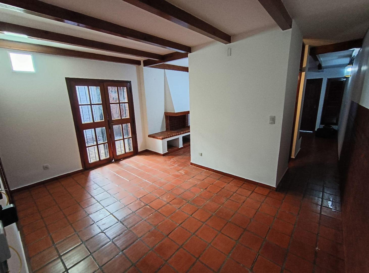 Foto de Casa 6 amb con pileta, quincho, jardín y cochera, imagen 4