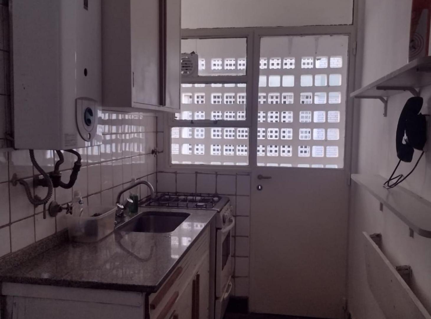 Foto de Alquiler Depto 3 amb Luminoso c/Lavadero Floresta, imagen 2