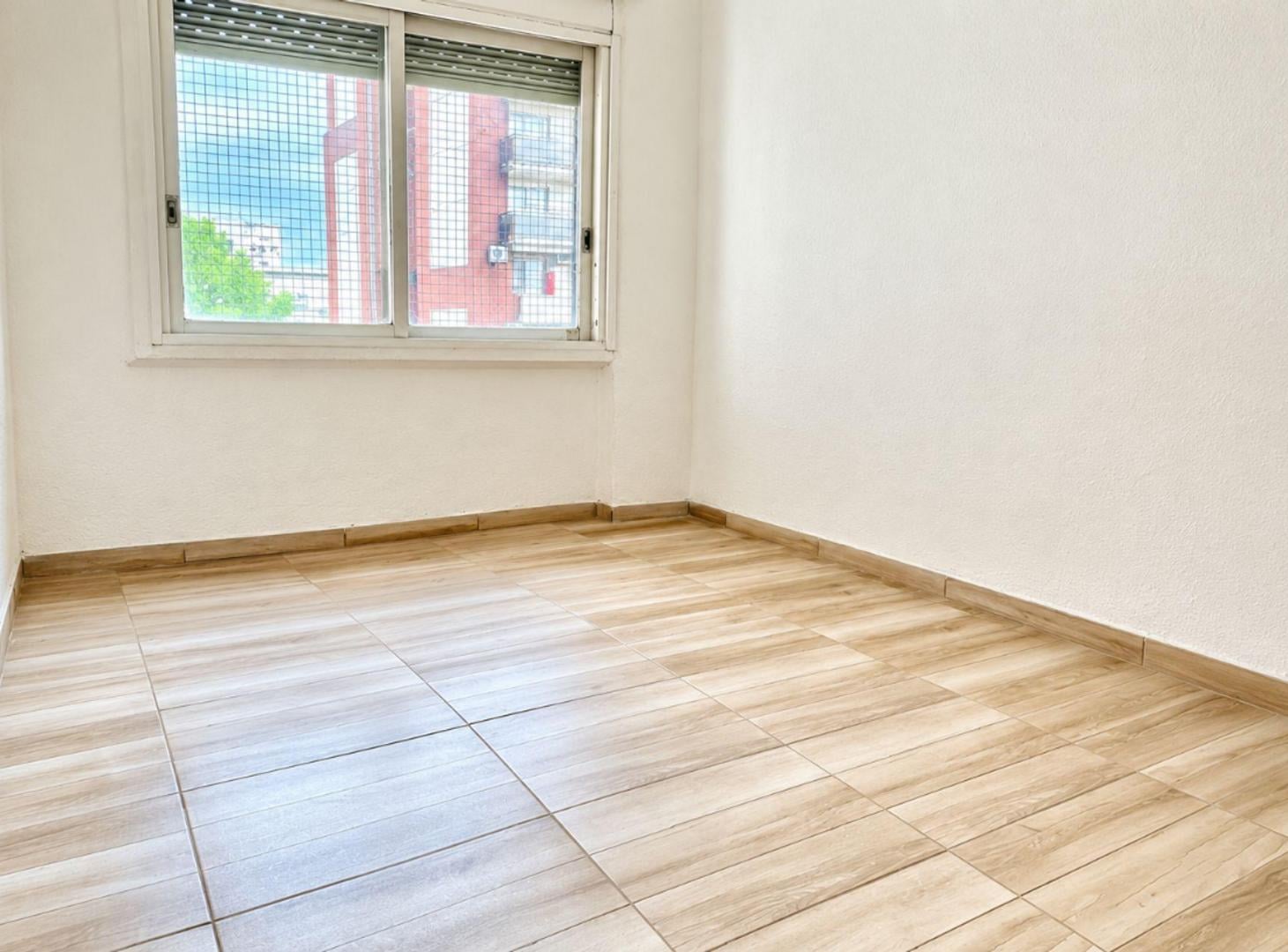 Foto de VENTA DEPARTAMENTO 3 AMBIENTES BARRACAS, imagen 3