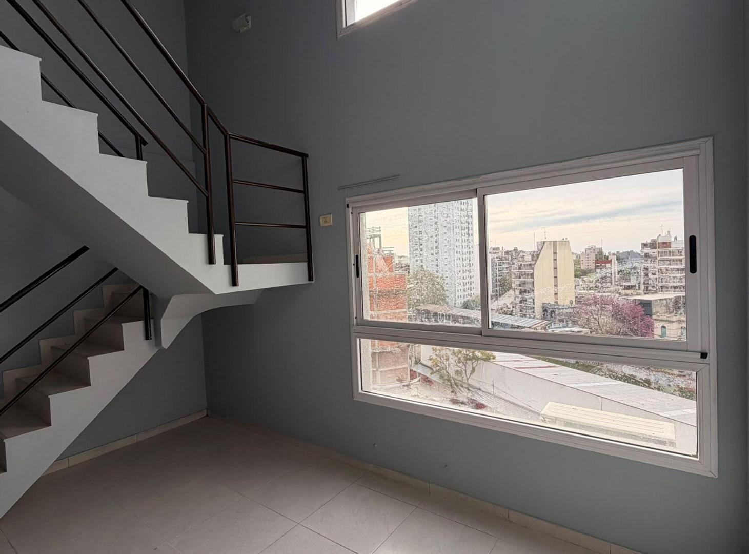 Foto de Departamento 2 ambientes duplex con pileta, imagen 2