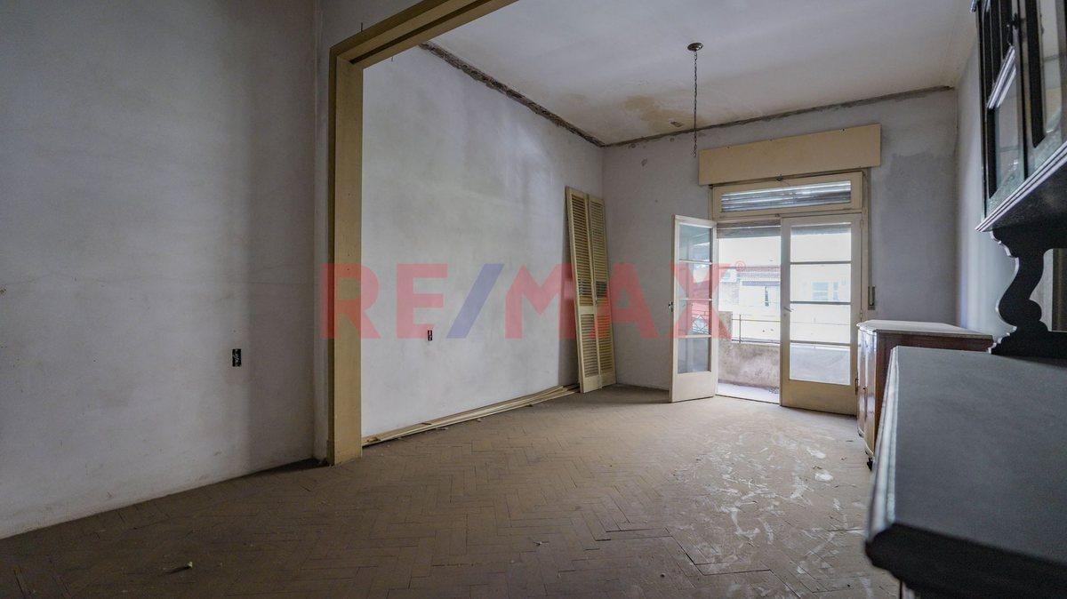 Foto de Villa Luro - 5 amb. PH sin exp. a Reciclar TERRAZA, imagen 3