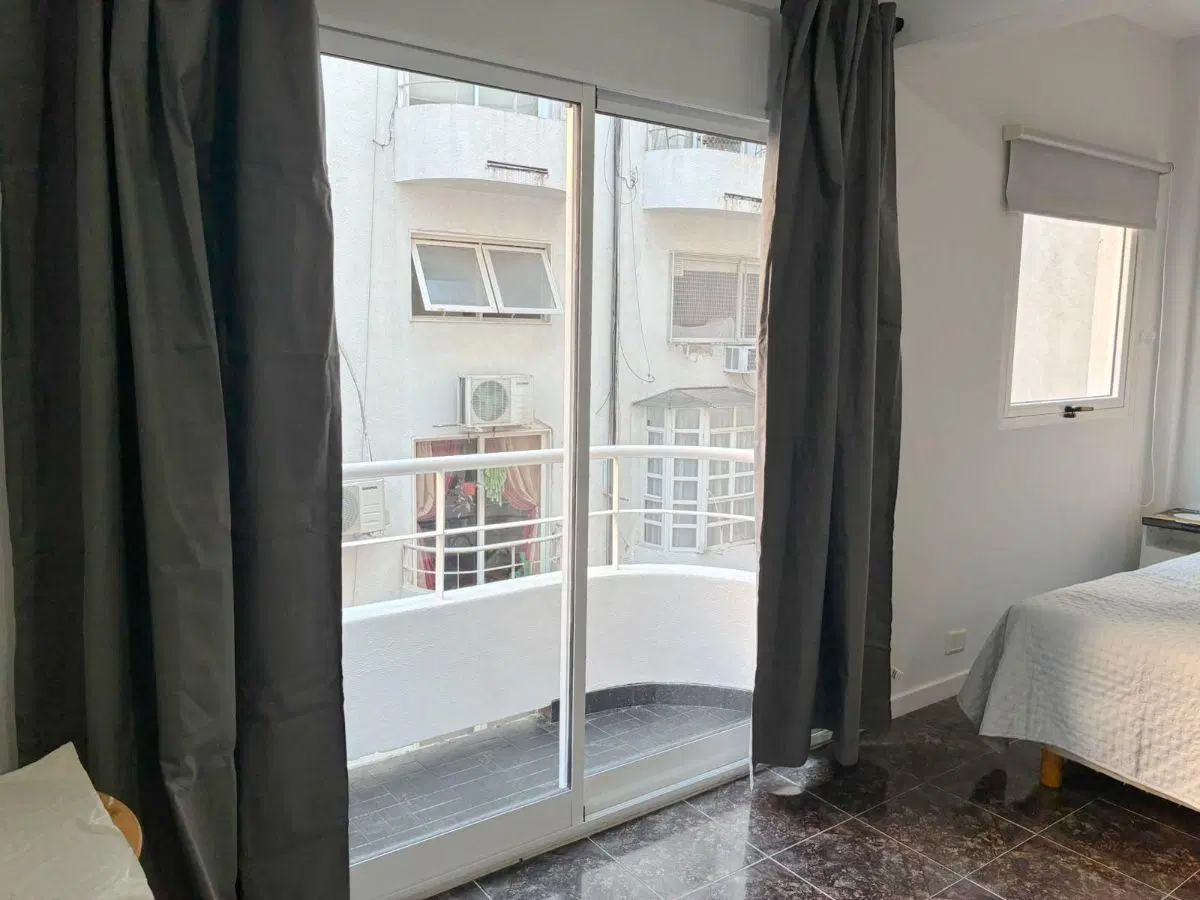 Alquiler – Monoambiente Amoblado – Suipacha y Arroyo 2