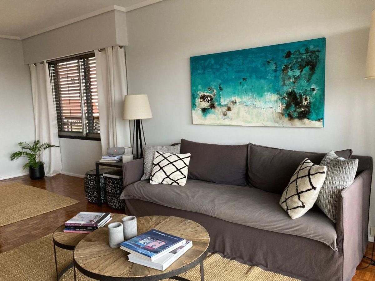 Foto de Muy luminoso vista abierta COCHERA fija para dos autos, imagen 2