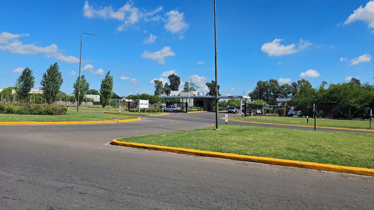 Terreno - Santa Elena -
Pilar Del Este, Countries y Barrios Cerrado