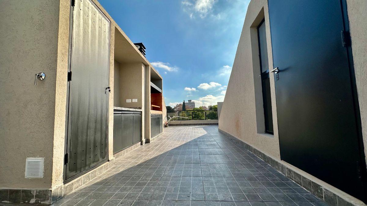 3AMB. A ESTRENAR 1 SUITE, TRÍPLEX C/ COCH. 1 C/ AV. MAIPU. AMPLIA TERRAZA C/ PARRILLA